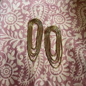 Elegant Gold Oval Earrings